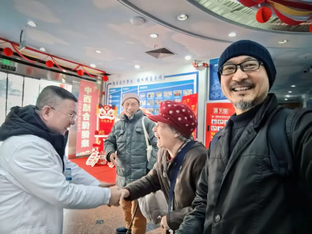【照片故事】人生第五大喜事——这一刻，快乐被具象化了。